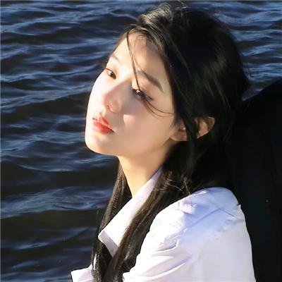 飘扬的红领巾